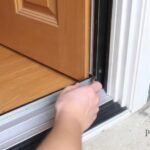 Замена уплотнителя на входной двери своими руками: как вернуть двери плотный и тихий ход