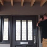 Установка входной двери в новостройке: типичные ошибки, из-за которых потом приходится переделывать